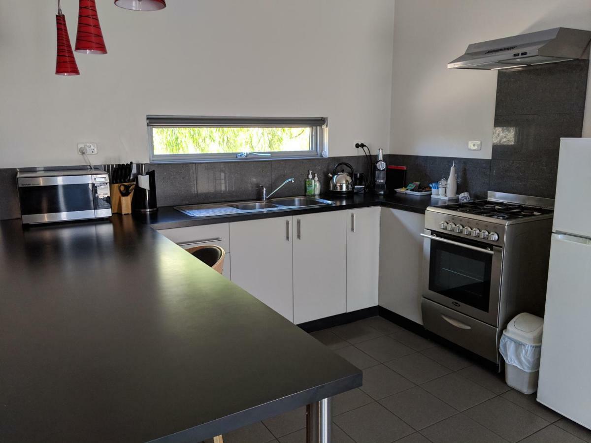 Hanover Bay Apartments Олбани Екстериор снимка